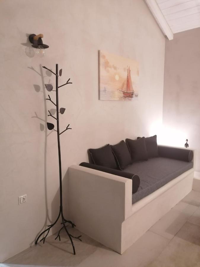 Yalos Luxury Home Agioi Saranta Exterior photo