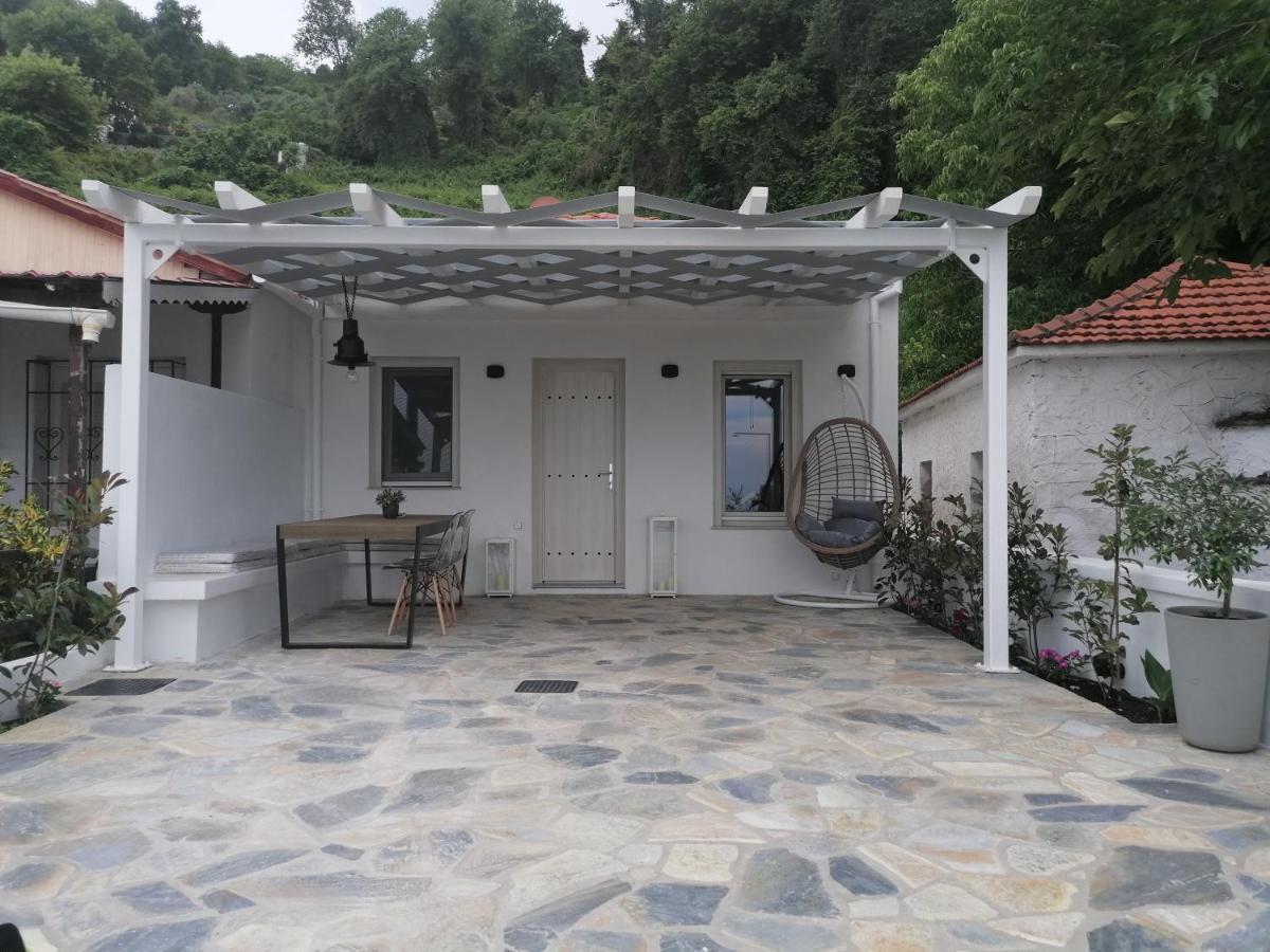 Yalos Luxury Home Agioi Saranta Exterior photo