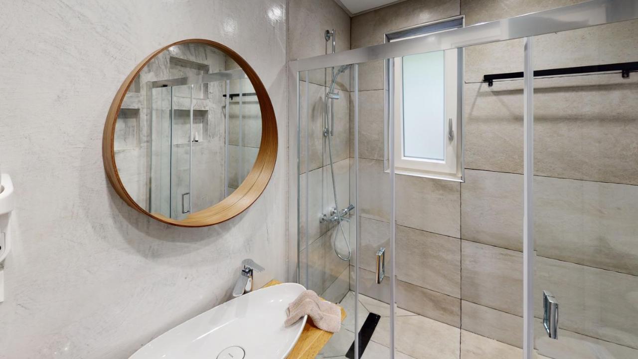 Yalos Luxury Home Agioi Saranta Exterior photo